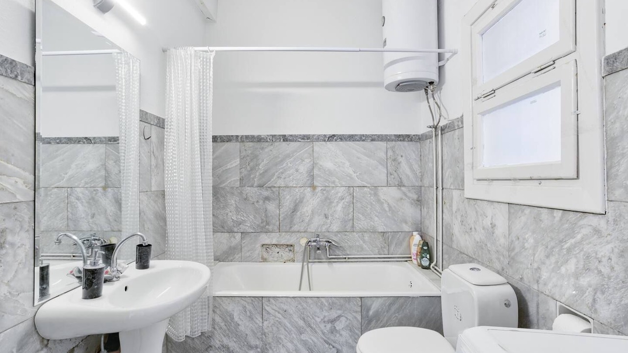 Photo of Bathroom in Makrigianni