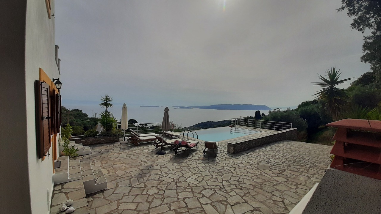 Photo of Outdoor in Glossa