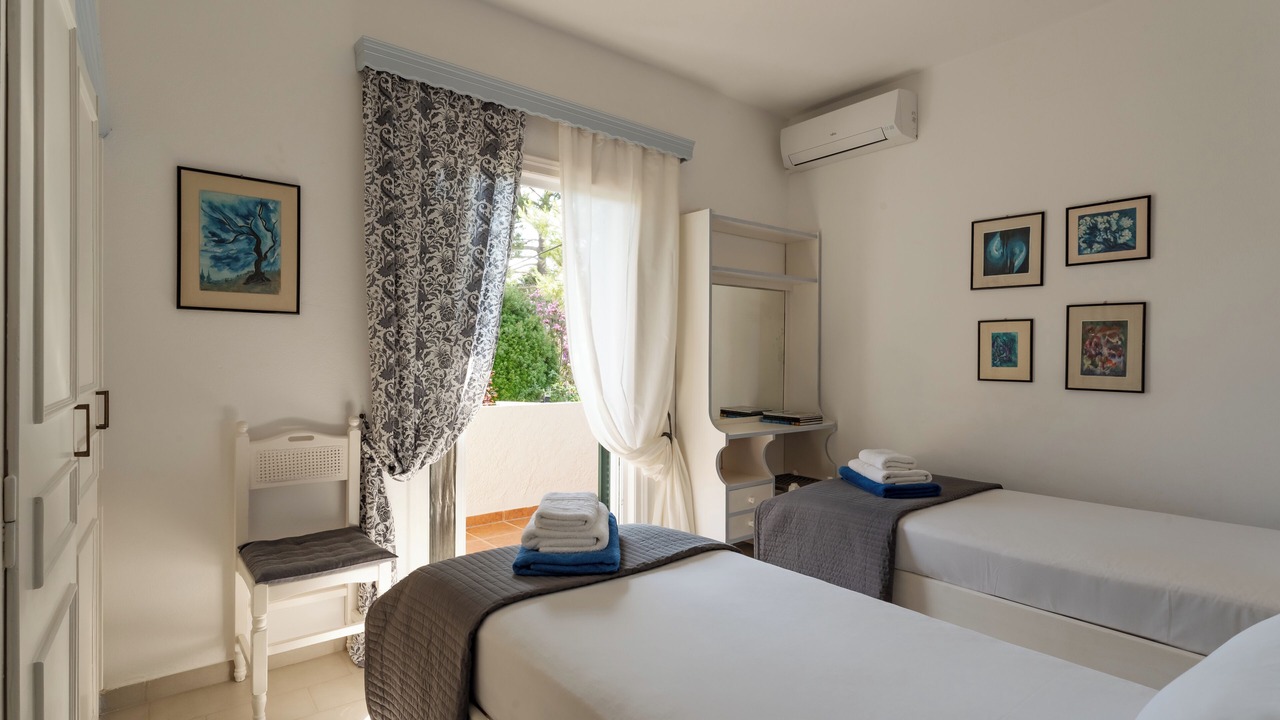 Photo of Bedroom in Melikia