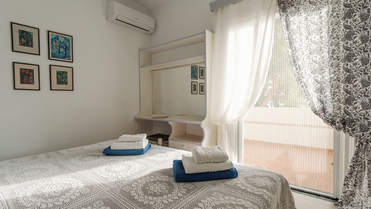 Photo of Bedroom in Melikia