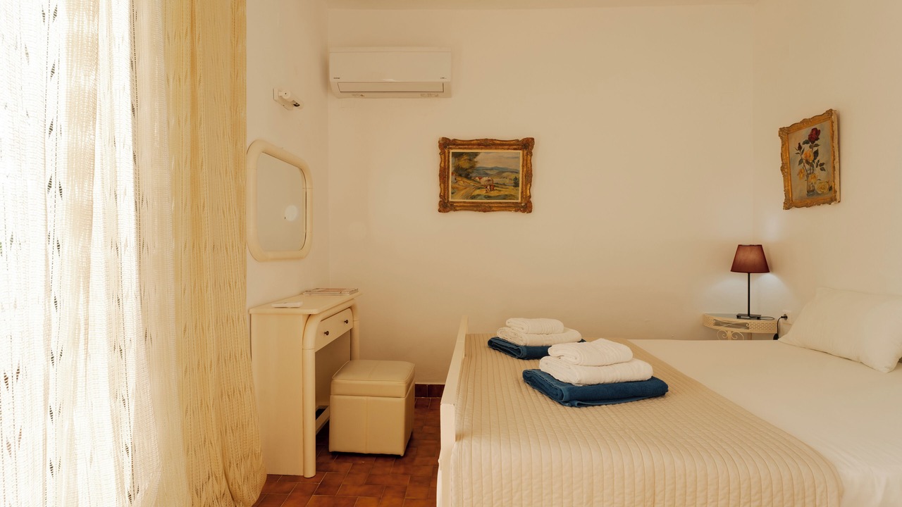 Photo of Bedroom in Melikia