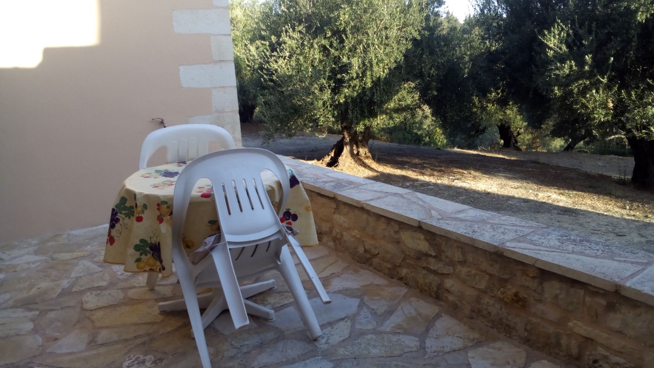 Photo of Outdoor in Tzitzifes
