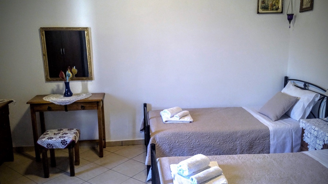 Photo of Bedroom in Tzitzifes