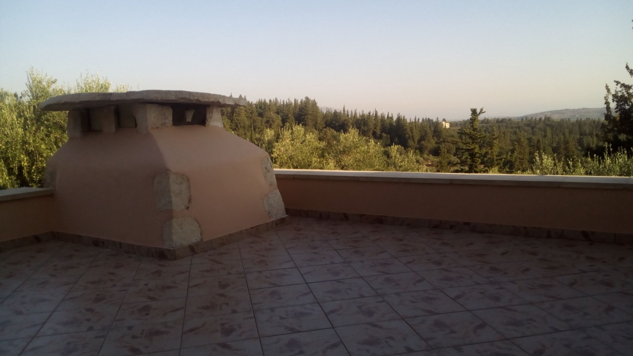 Photo of Patio Balcony in Tzitzifes