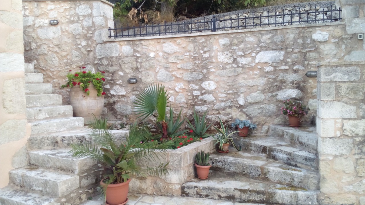Photo of Outdoor in Tzitzifes