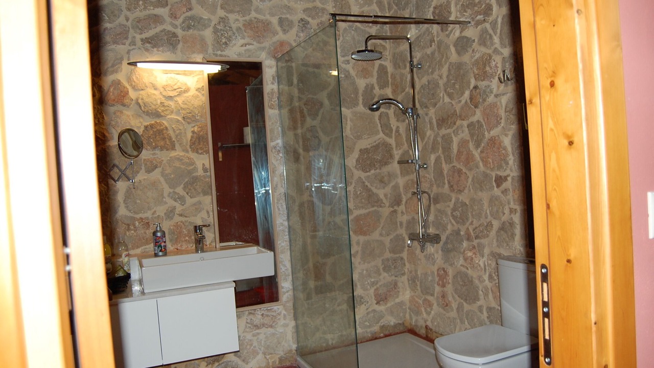 Photo of Bathroom in Ialyssos