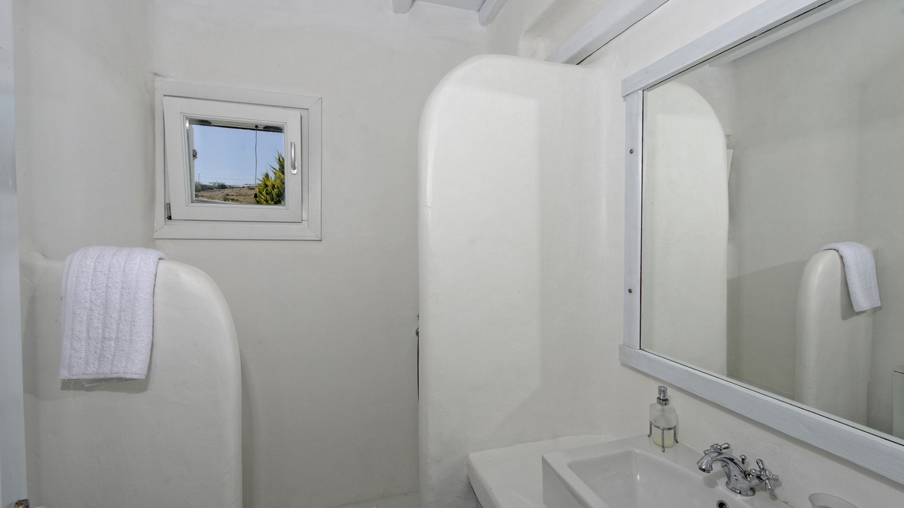 Photo of Bathroom in Kalafatis