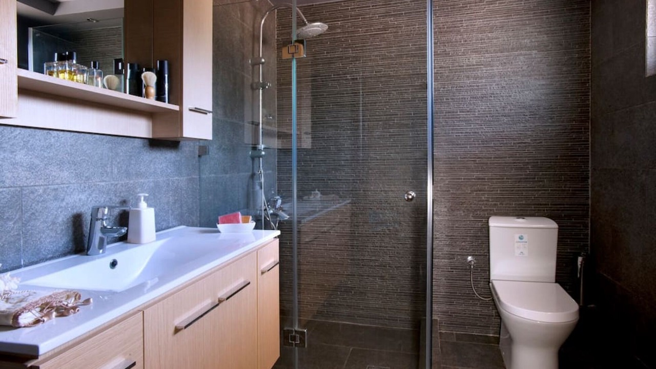 Photo of Bathroom in Kineta