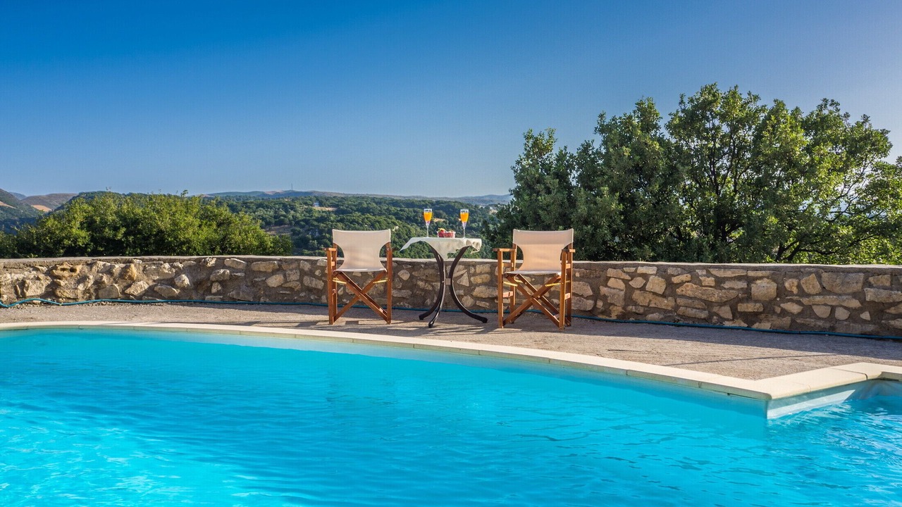Photo of Outdoor in Monopari