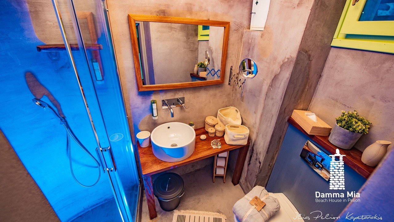 Photo of Bathroom in Papa Nero