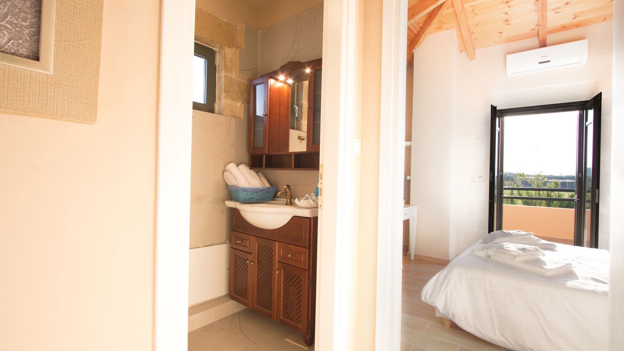 Photo of Bedroom in Filaki