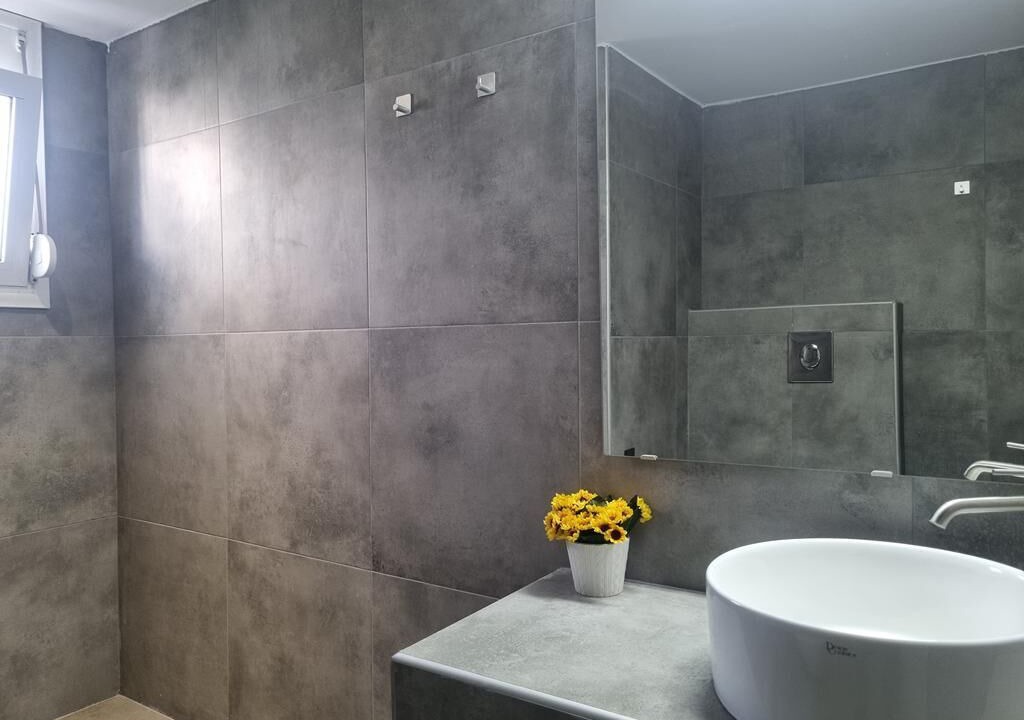 Photo of Bathroom in Lahania