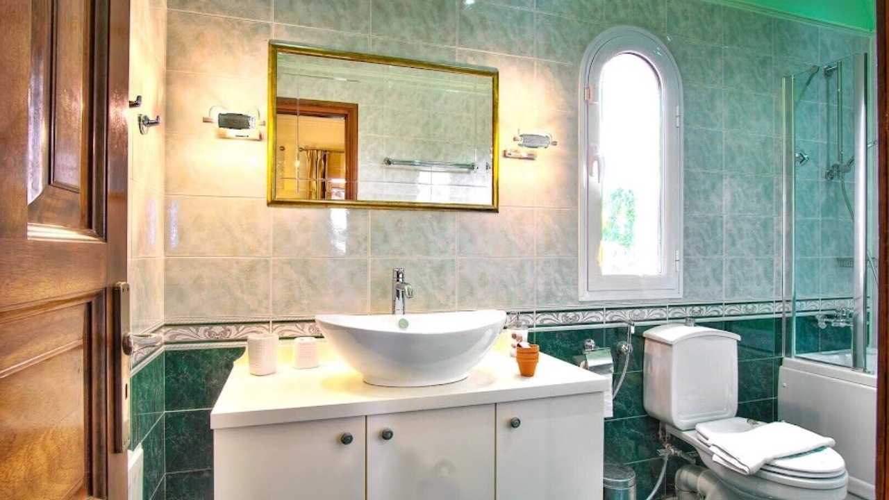 Photo of Bathroom in Limni