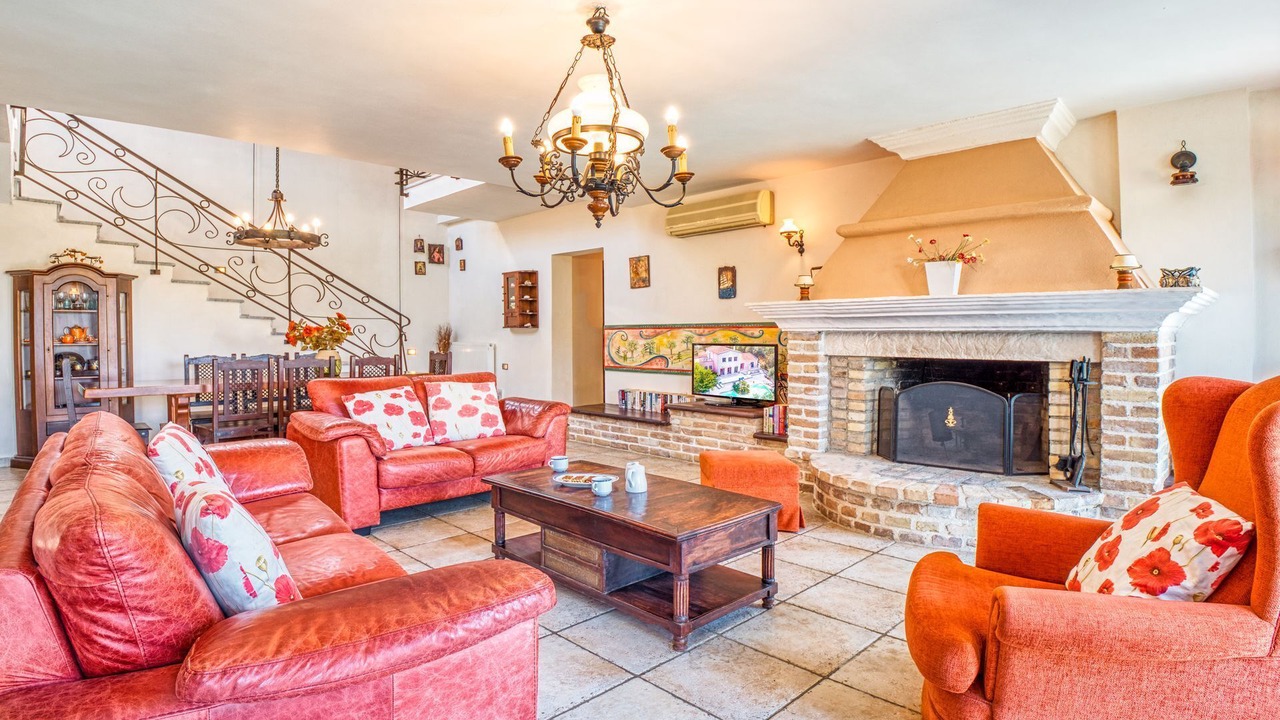 Photo of Livingroom in Petaleia