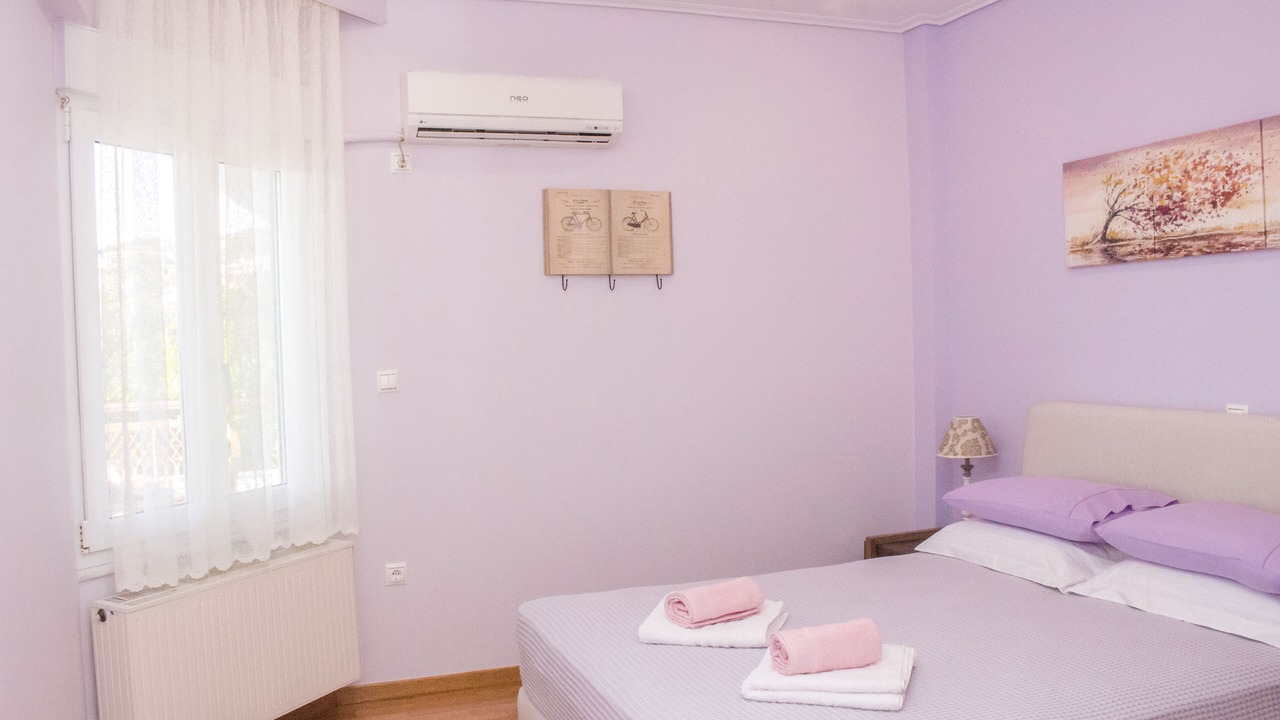 Photo of Bedroom in Saronida