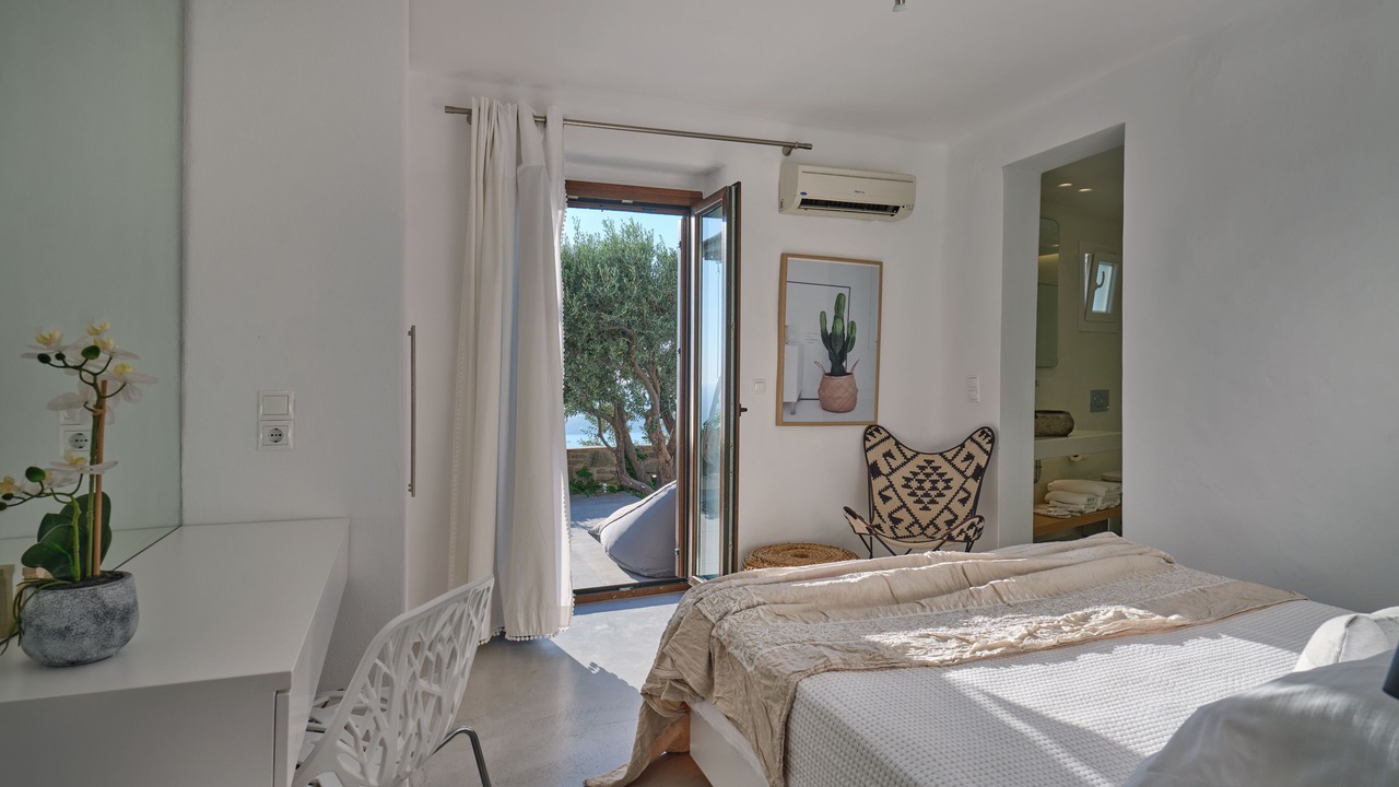 Photo of Bedroom in Paros