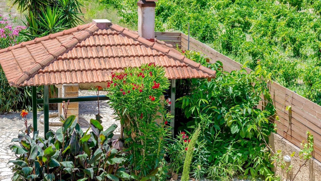 Photo of Outdoor in Pigadhakia
