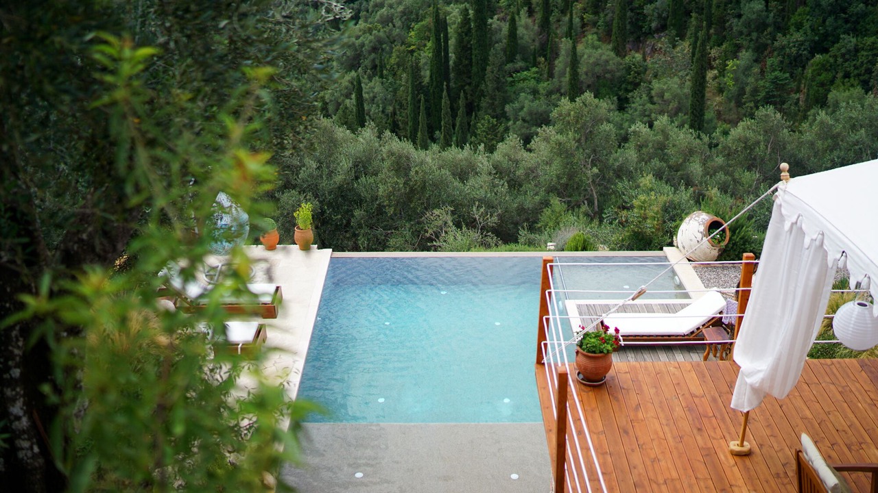 Photo of Outdoor in Petaleia