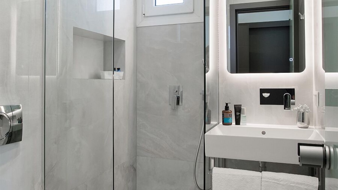 Photo of Bathroom in Polichrono
