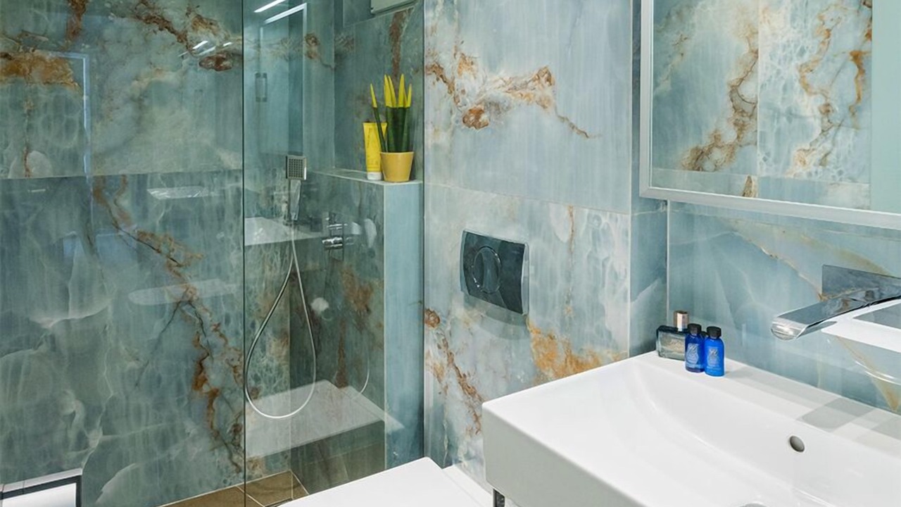 Photo of Bathroom in Polichrono