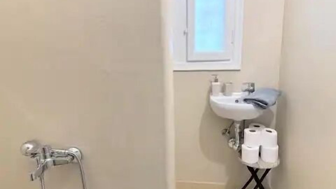 Photo of Bathroom in Makrigianni