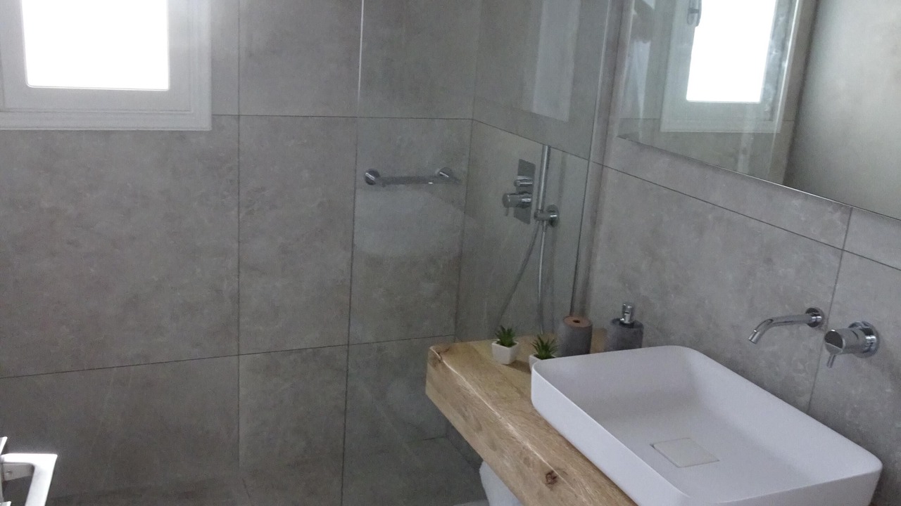 Photo of Bathroom in Agios Ioannis
