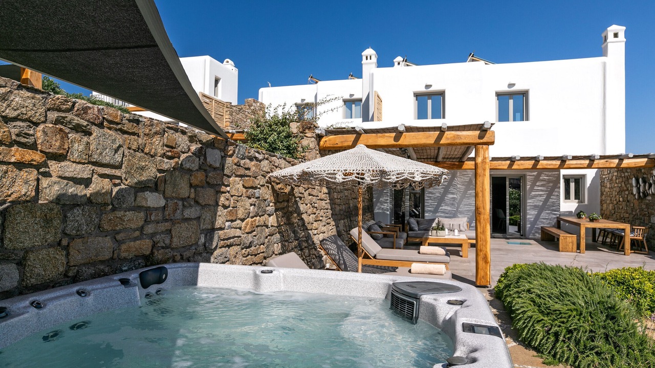 Photo of Outdoor in Tourlos