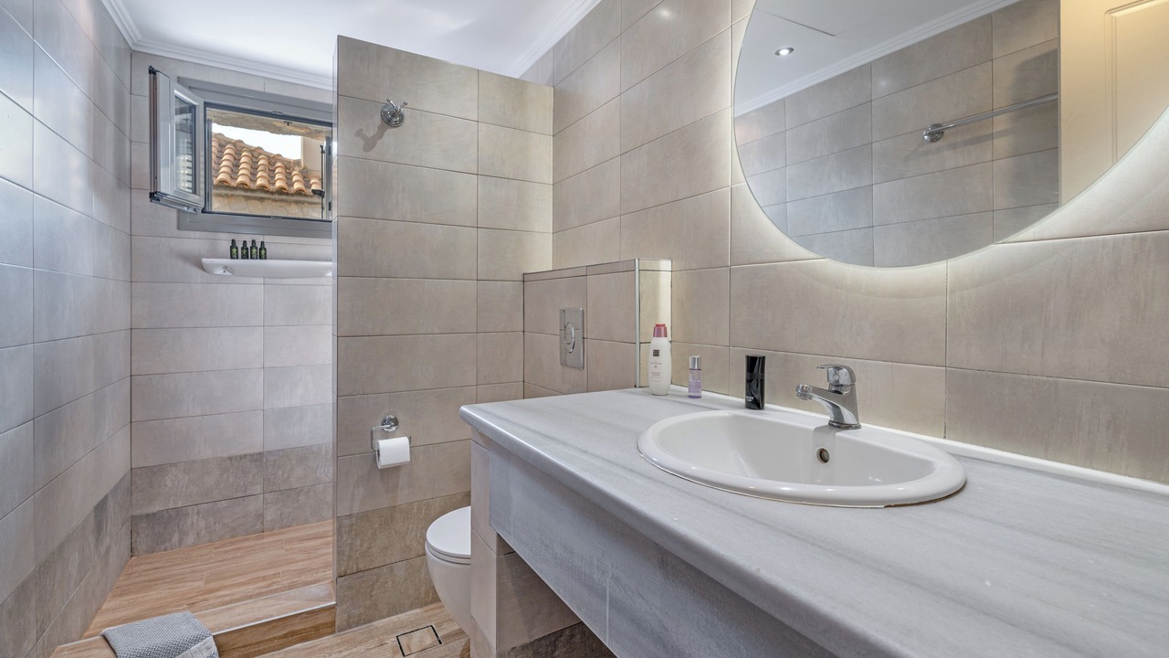 Photo of Bathroom in Gialova