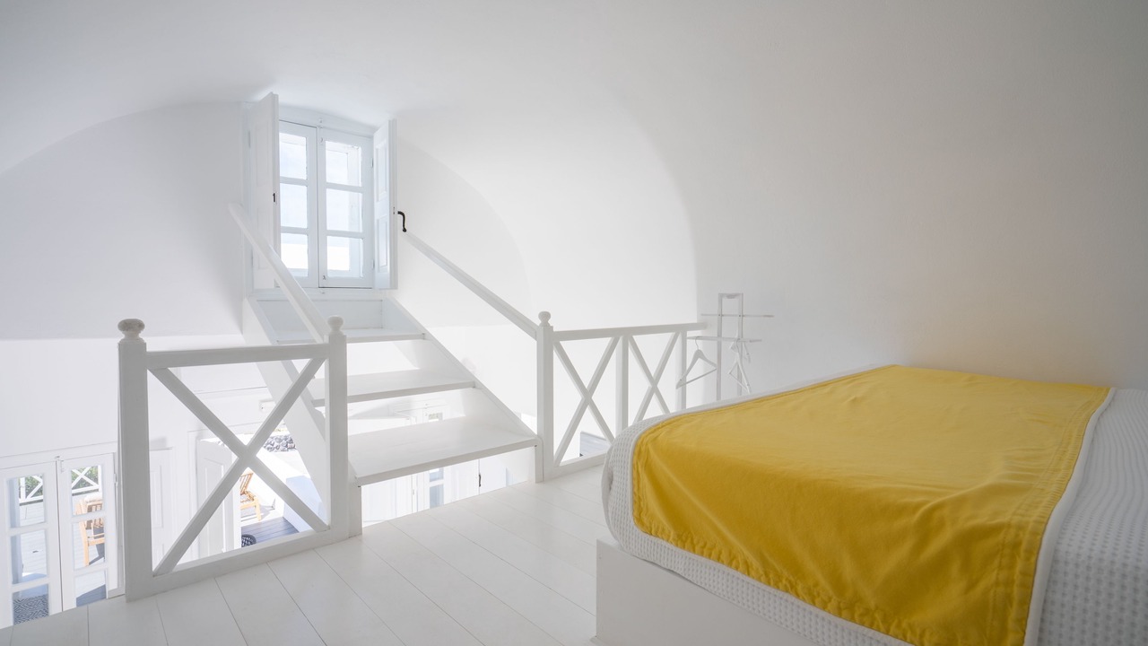 Photo of Bedroom in Oia