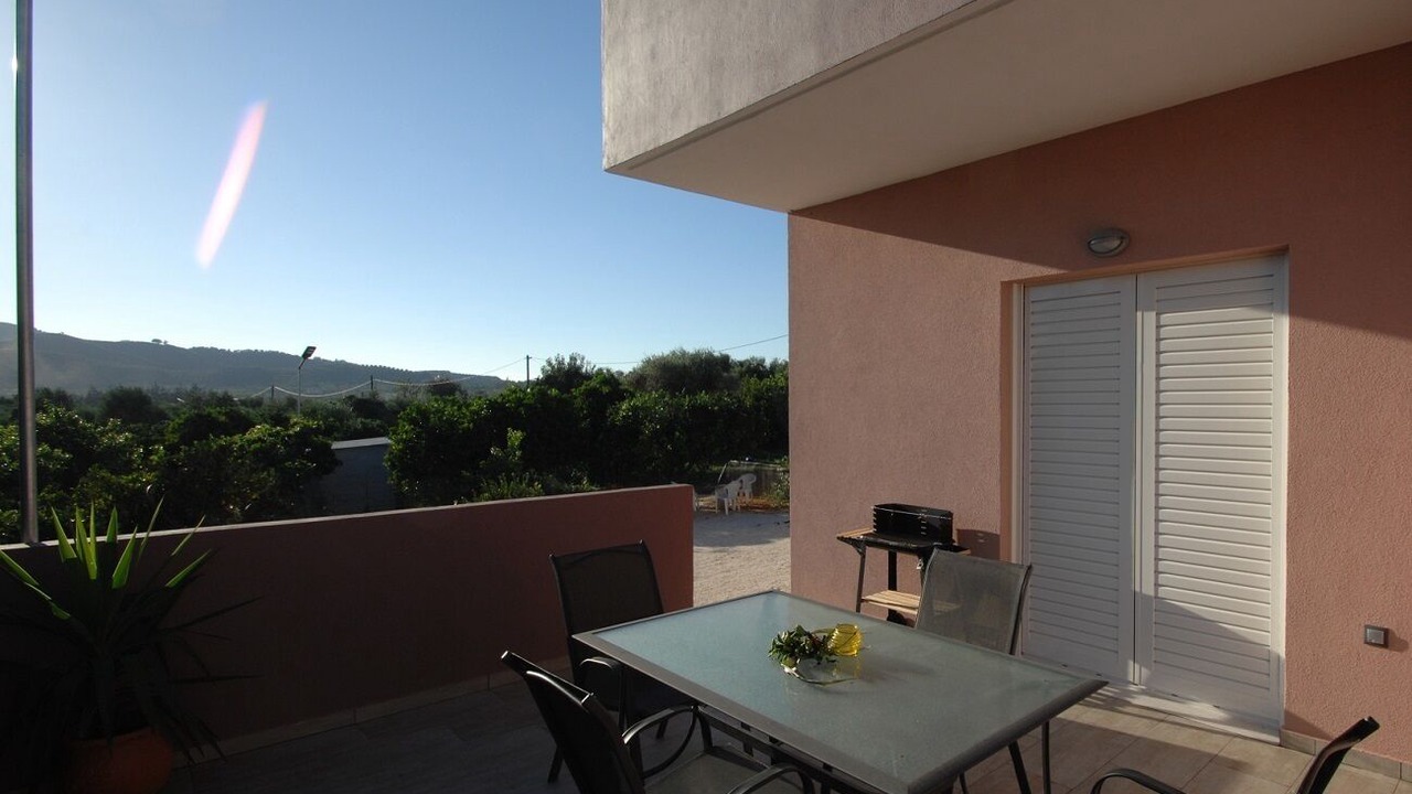 Photo of Outdoor in Potistiria