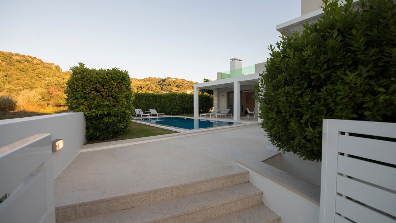 Photo of Outdoor in Monopari