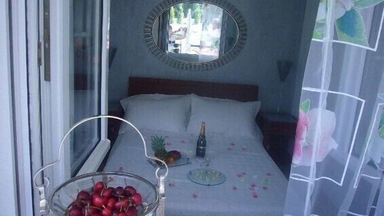 Photo of Bedroom in Polichrono