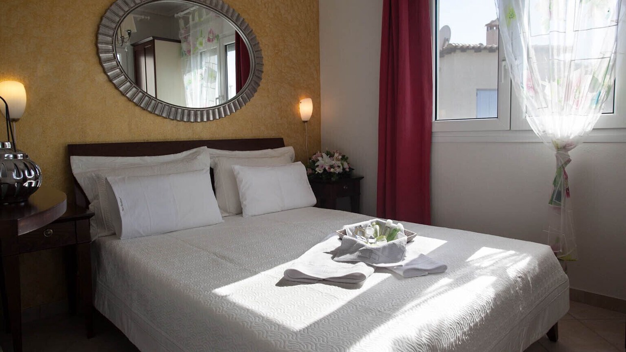 Photo of Bedroom in Polichrono