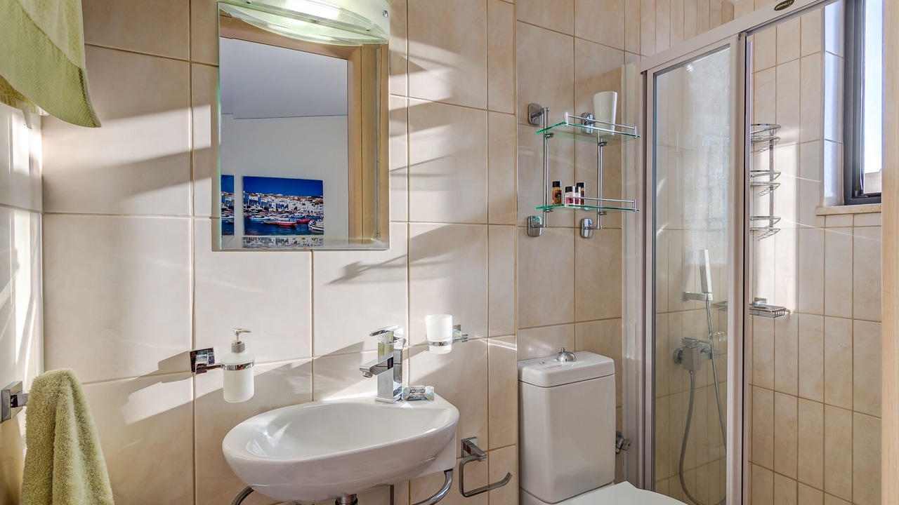 Photo of Bathroom in Kato Galatas