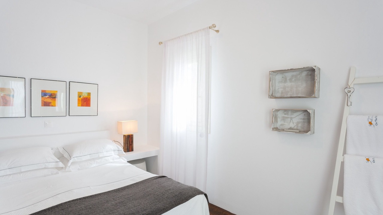 Photo of Bedroom in Ios