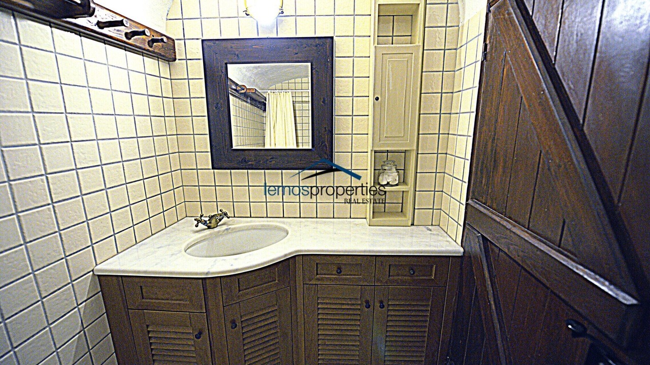 Photo of Bathroom in Kea