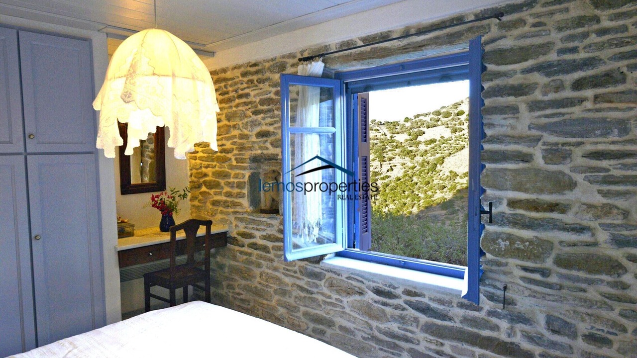 Photo of Bedroom in Kea