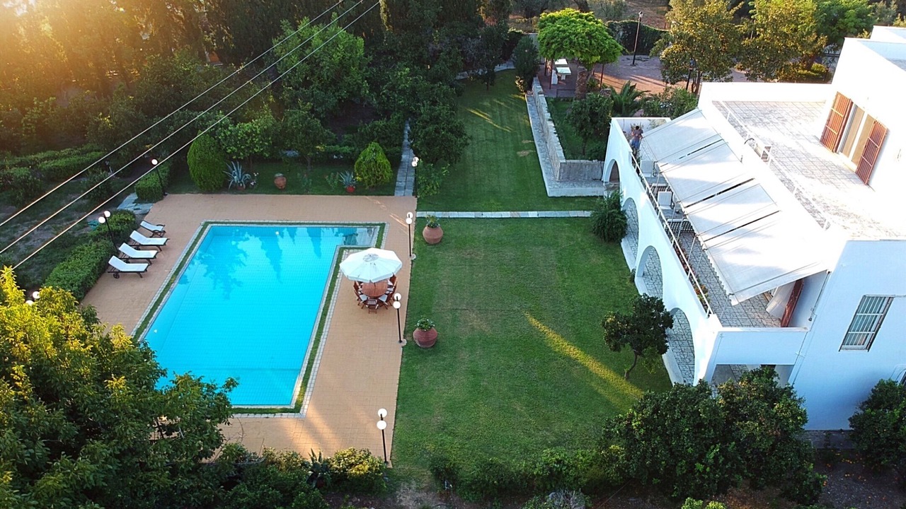 Photo of Outdoor in Artemida