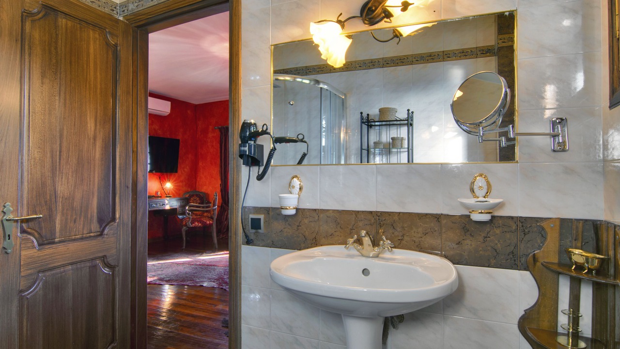 Photo of Bathroom in Ligiades