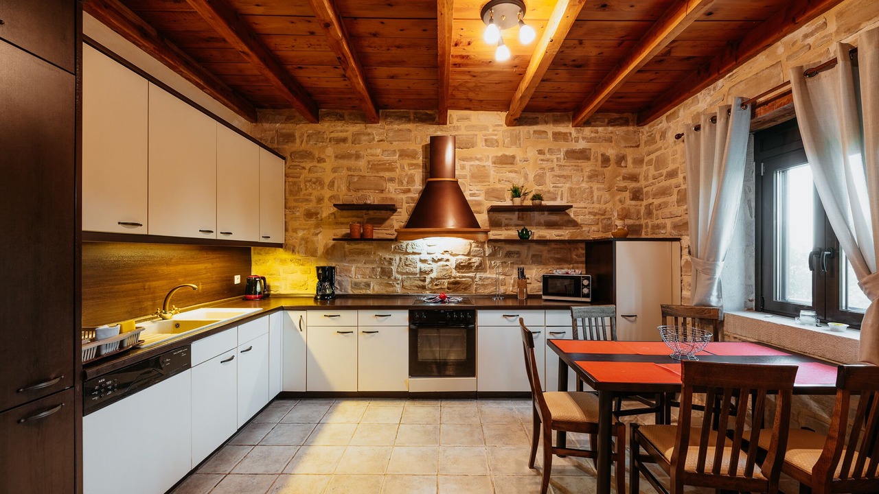 Photo of Kitchen in Atsipópoulon