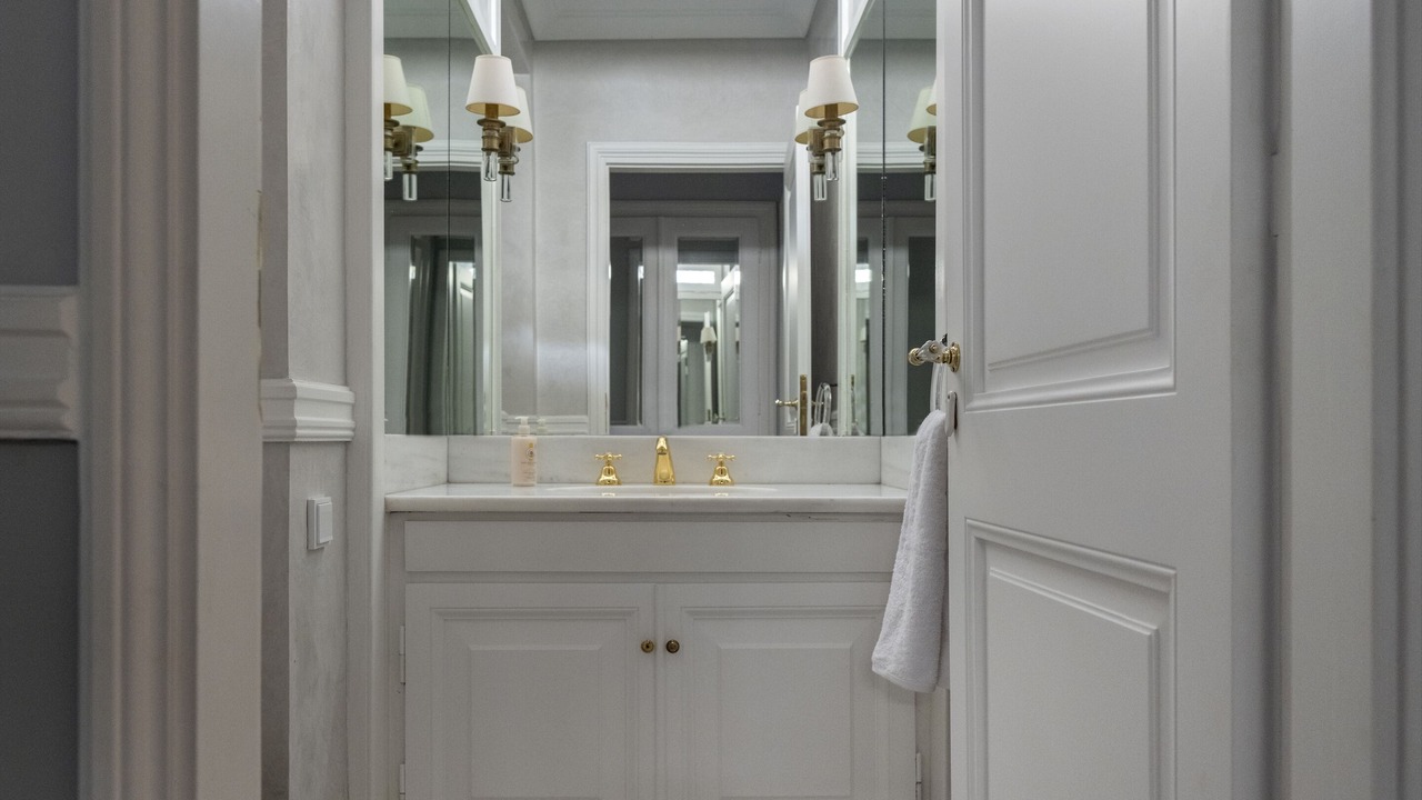 Photo of Bathroom in Makrigianni