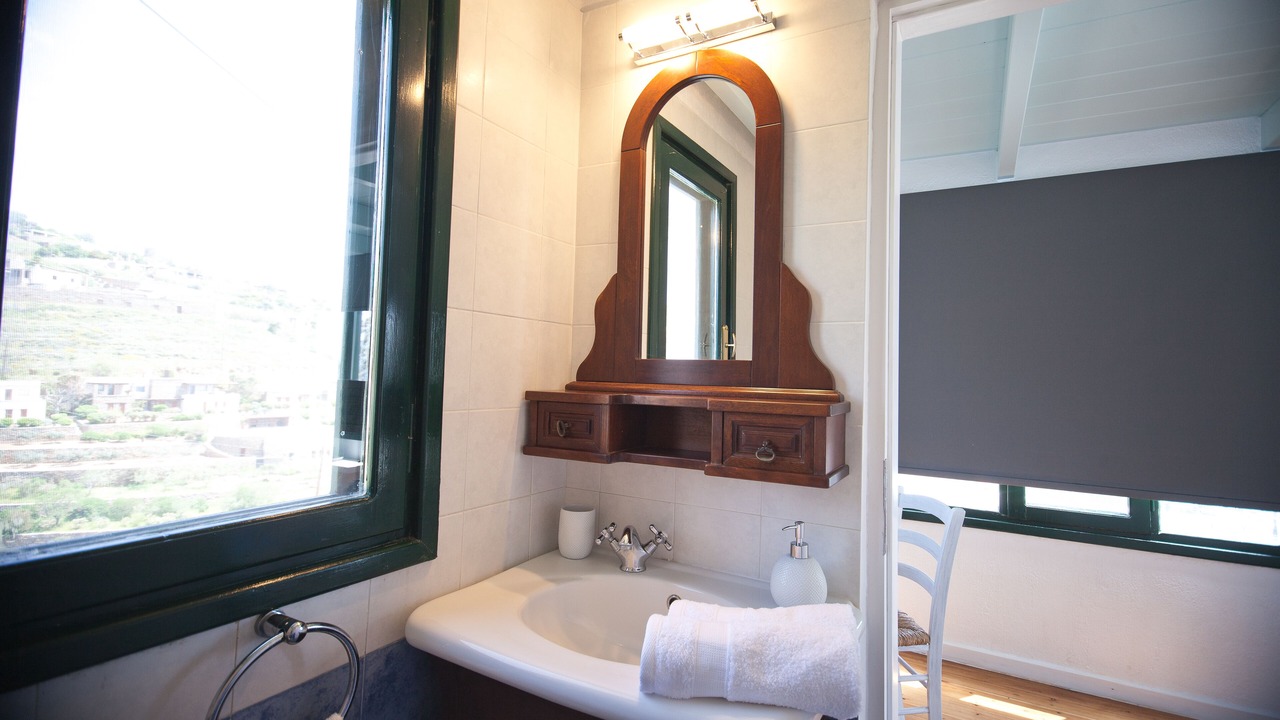Photo of Bathroom in Koundouros