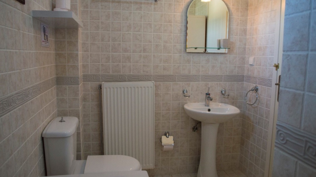 Photo of Bathroom in Darmarochori