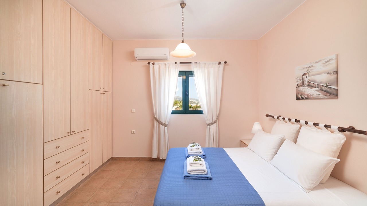 Photo of Bedroom in Rousa Limni