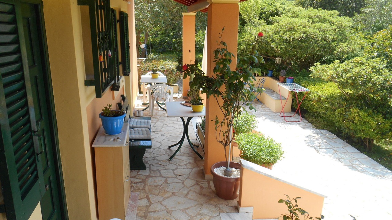 Photo of Patio Balcony in Melikia