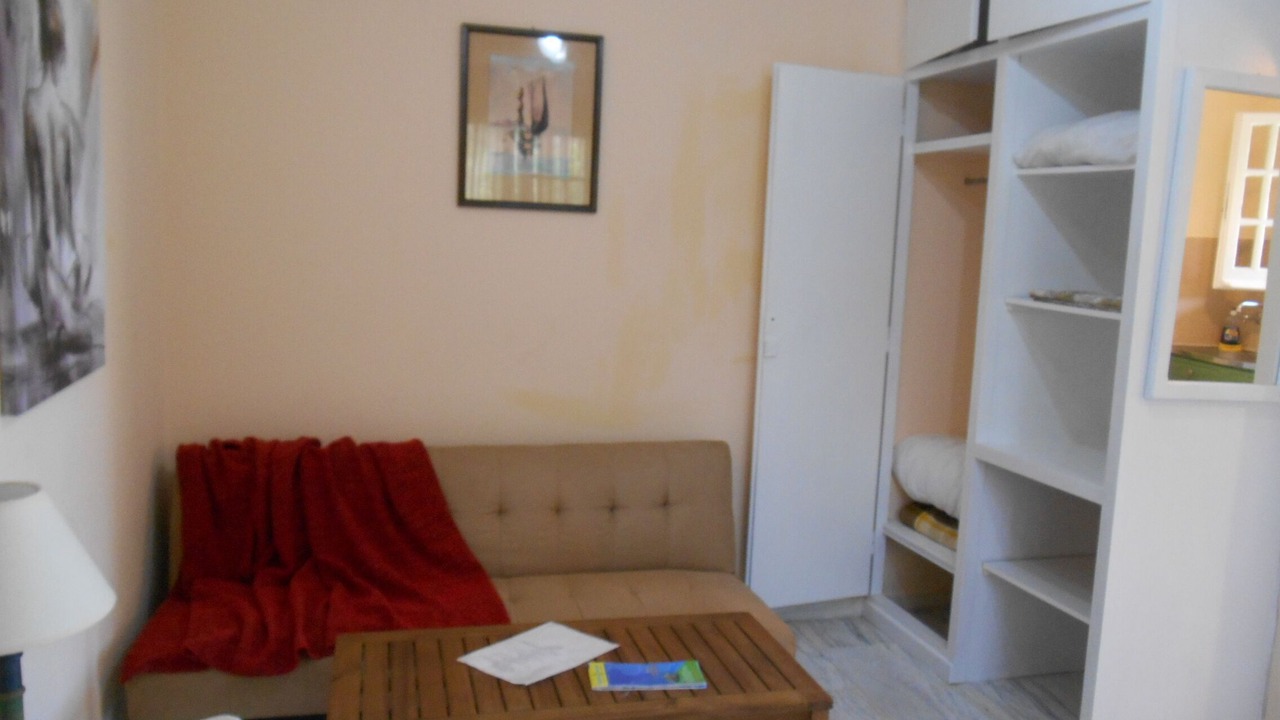 Photo of Livingroom in Melikia