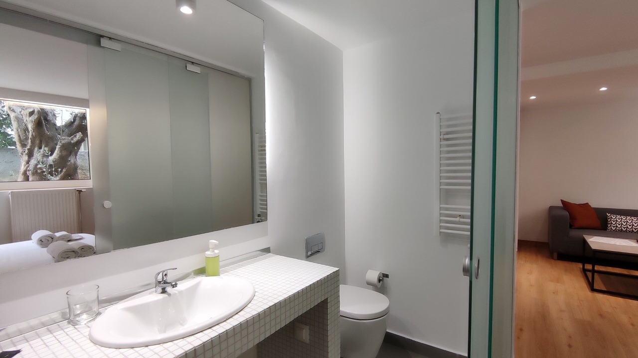 Photo of Bathroom in Marousi