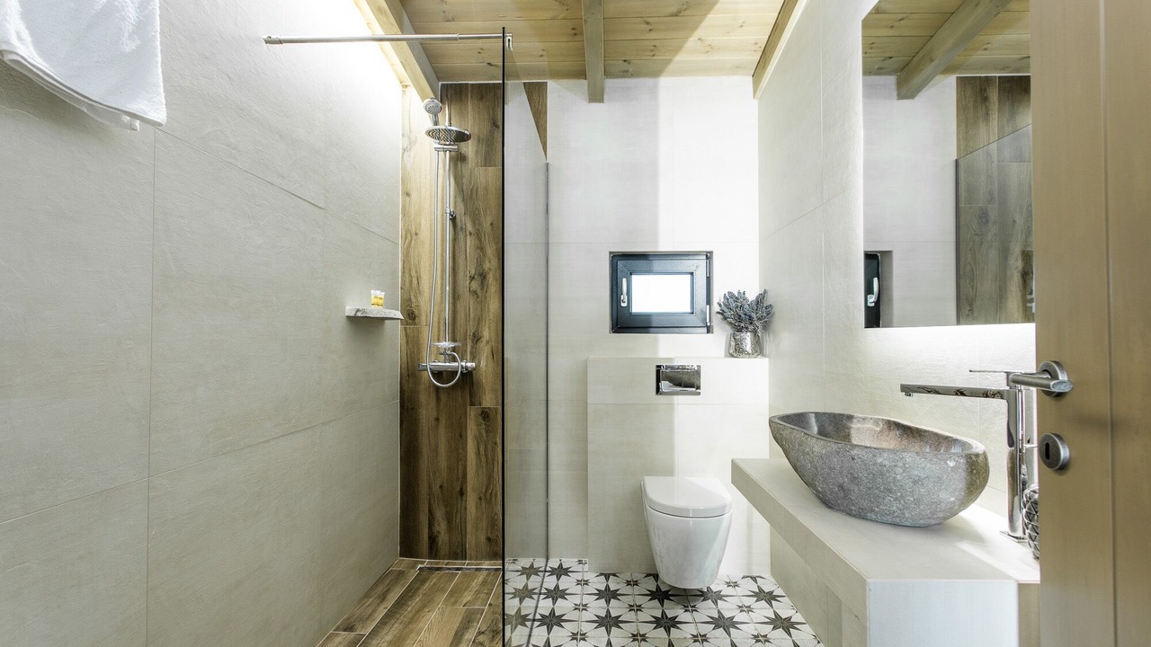 Photo of Bathroom in Kalambaka