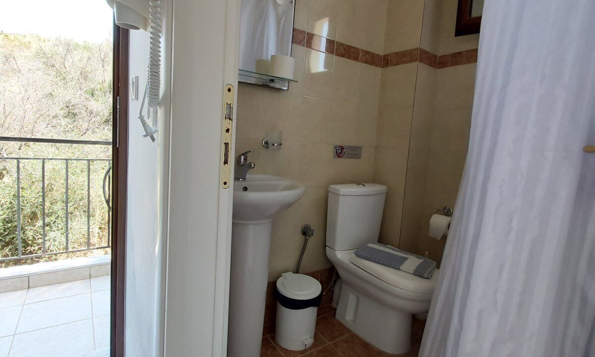 Photo of Bathroom in Skoutari