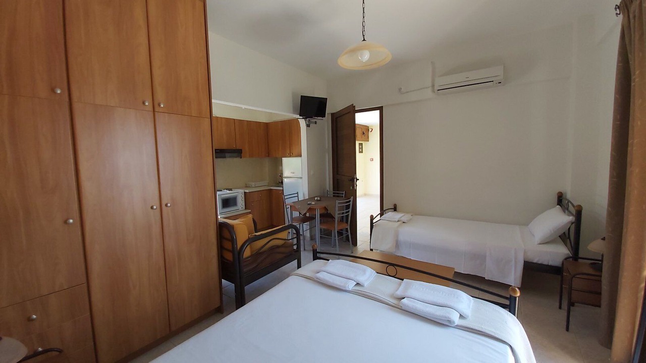 Photo of Bedroom in Skoutari